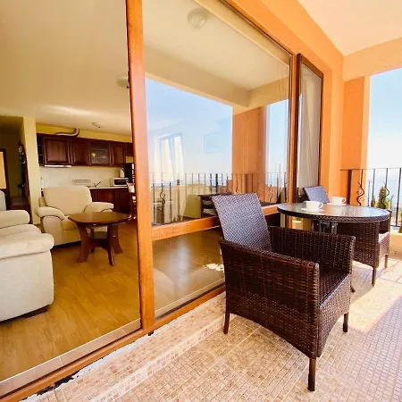 شقة Bratanov Sea View *