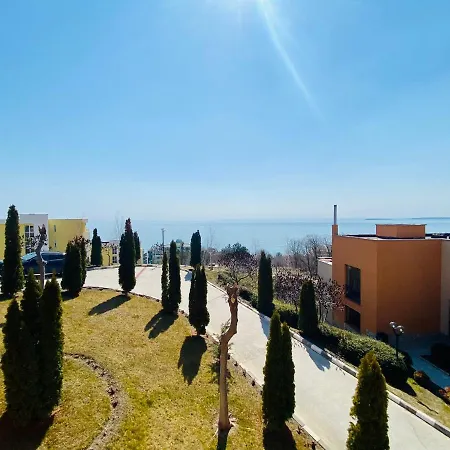 Bratanov Sea View سفيتي فلاس