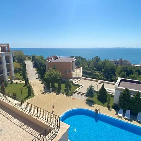 Bratanov Sea View Daire