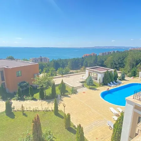 Bratanov Sea View Daire